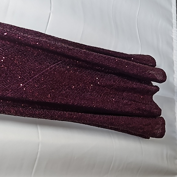 Laundry by Shelli Segal Wine Sequined Formal Dress Sz 10 NWT - Picture 3 of 7
